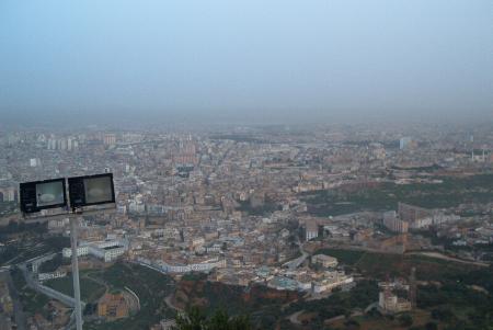 oran vue.)*)=*