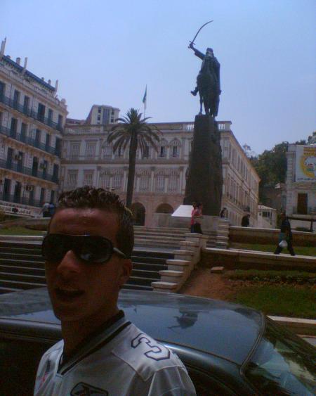 Titou style a alger (Rue lamir abdelkader)